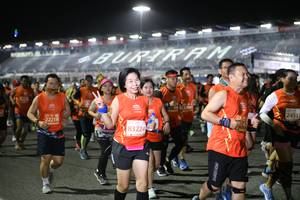 BIB: 24313, 22218, 83224
                            <button type="button" onclick="openModal(10861152)" class="btn btn-primary btn-sm float-right btn-popup" data-toggle="modal" data-target=".modal-high-quality">
                        <i class="fas fa-shopping-cart"></i> Add to Cart
                    </button>
                                            <button type="button" onclick="isThisMe(10861152, true)" class="btn btn-success btn-sm float-right btn-popup btn-isme hidden" data-toggle="tooltip" data-placement="bottom" title="นี่คือรูปของคุณใช่ไหม คลิกที่นี่เพื่อเอาเข้าอัลบั้ม">
                        <i class="fas fa-plus"></i> Add to album
                    </button>
                    <button type="button" onclick="isThisMe(10861152, false)" class="btn btn-warning btn-sm float-right btn-popup btn-isnotme hidden">
                        <i class="fas fa-ban"></i> Remove from album
                    </button>
